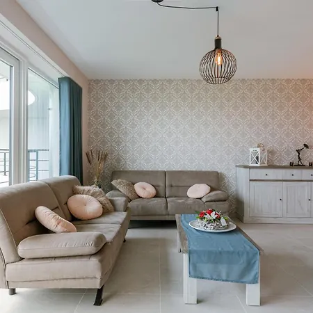 Huswell - Luxury With Views On The Golf Course