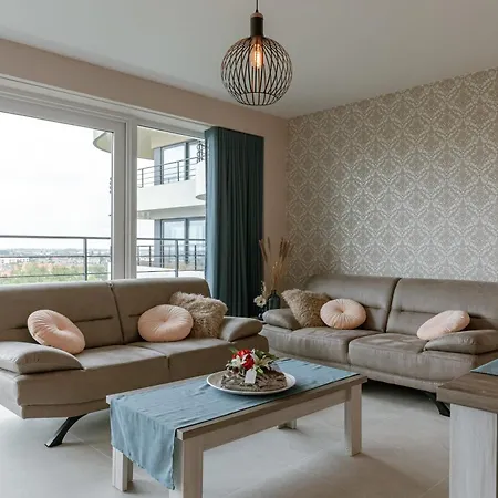 Huswell - Luxury With Views On The Golf Course